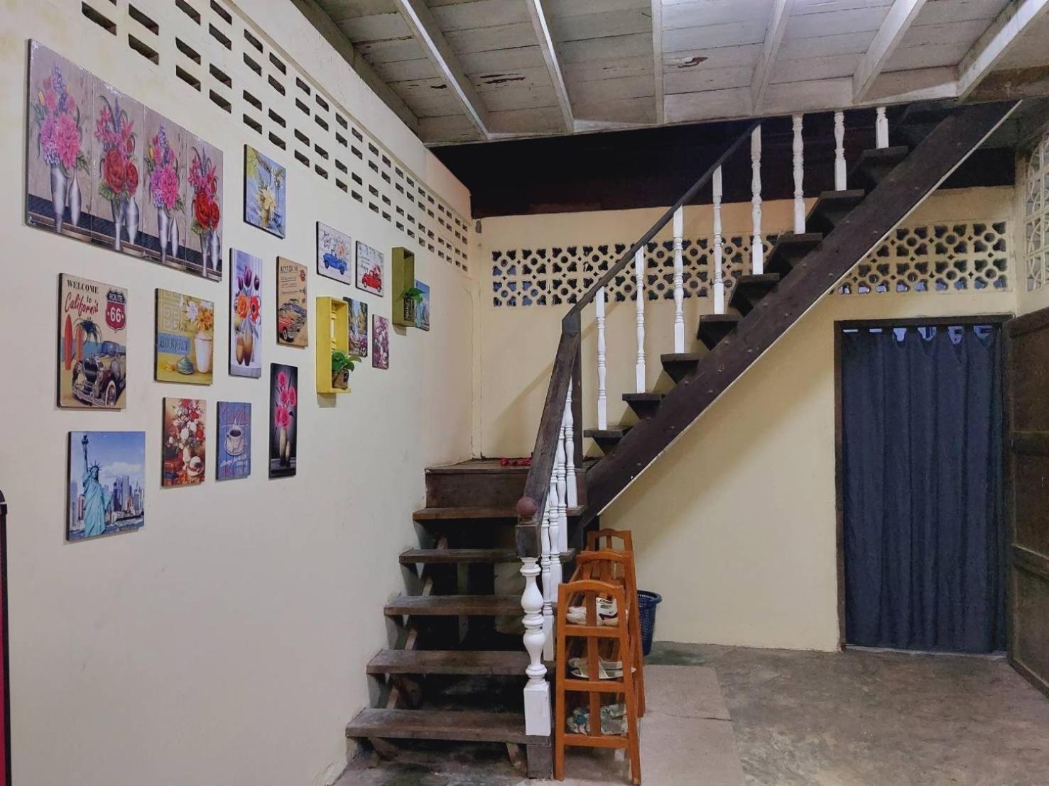 Hostelbed And Retreat Phitsanulok Exterior photo
