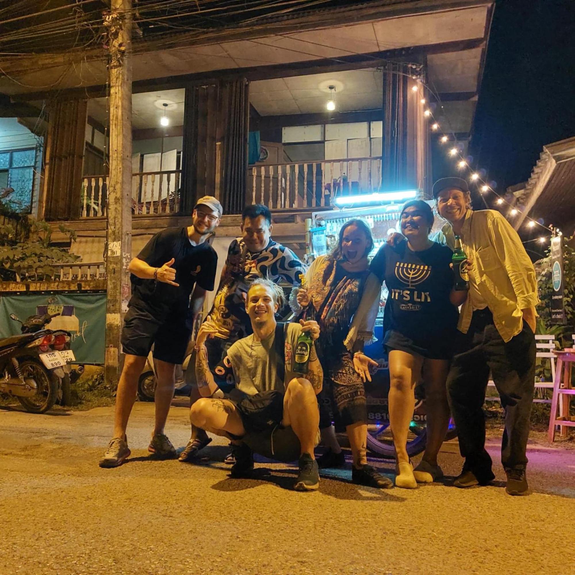 Hostelbed And Retreat Phitsanulok Exterior photo