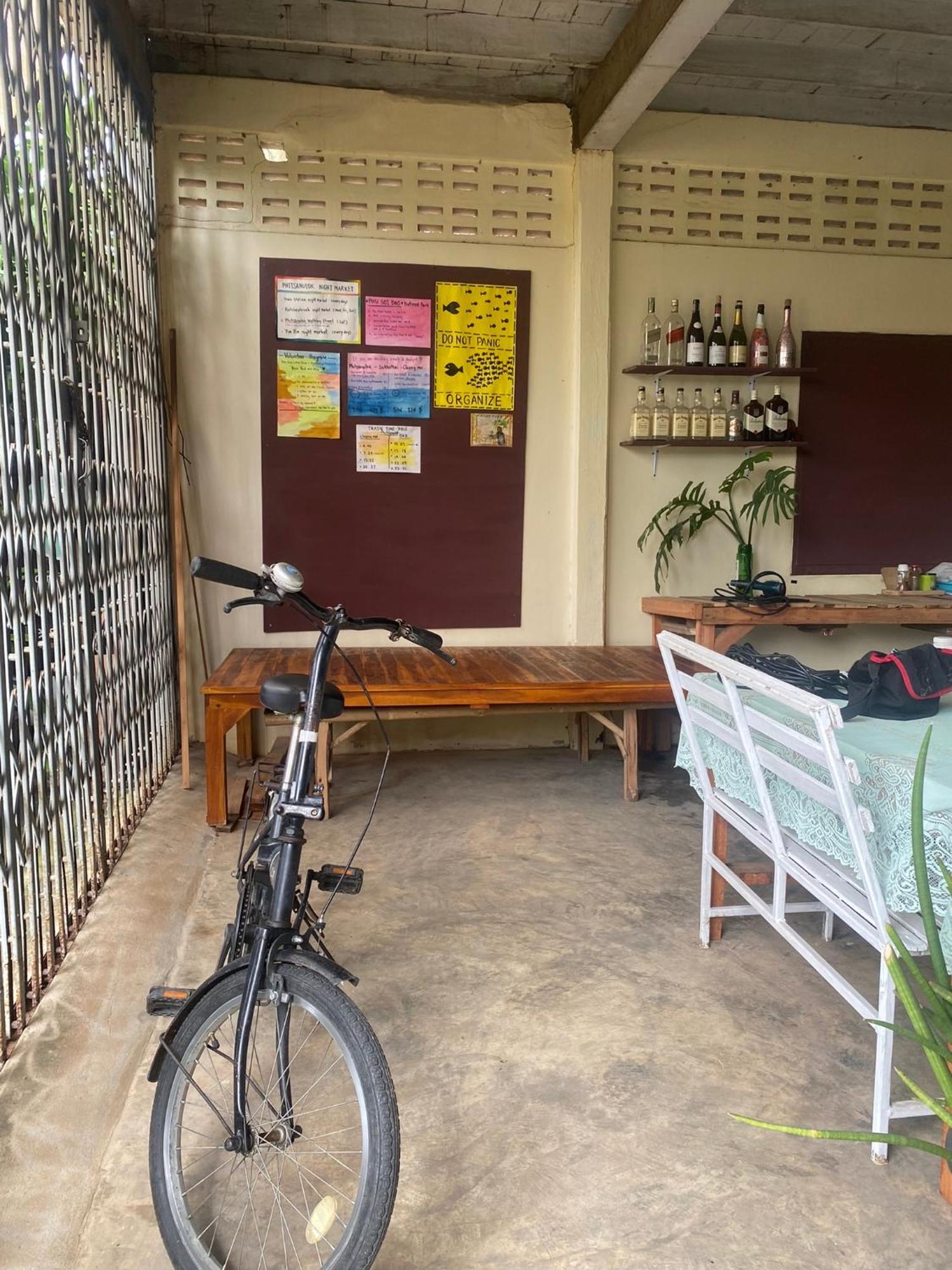 Hostelbed And Retreat Phitsanulok Exterior photo